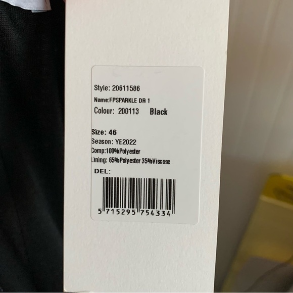 Long Sleeved Black V-Neck Subtle Animal Print Cocktail Dress, Bubble Sleeve, 2X - Picture 7 of 9